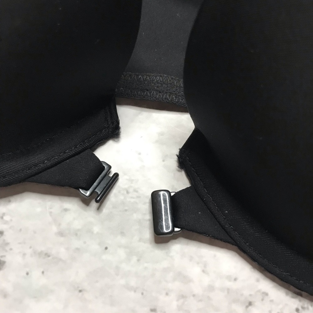 SOLD Victoria Secret - Black Bra - Picture 4 of 5